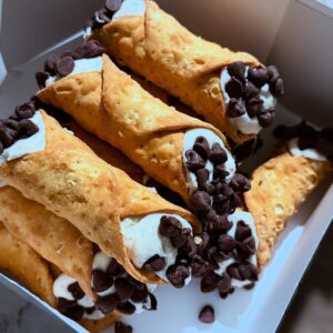 Chocolate Chip Cannoli - Large